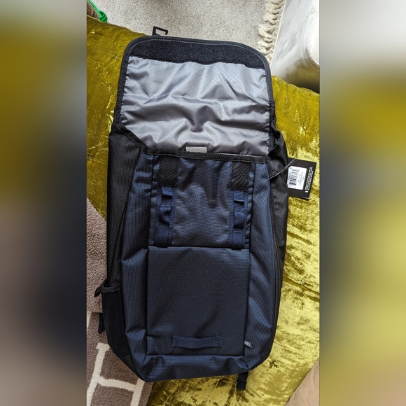 Navy Limited Edition Timbuk2 Traveler's Backpack - Picture 6 of 14